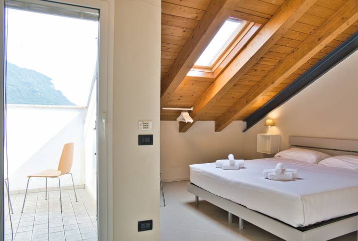 Ferienwohnung für 6 Personen, mit Balkon und Seeblick in Lecco - 4