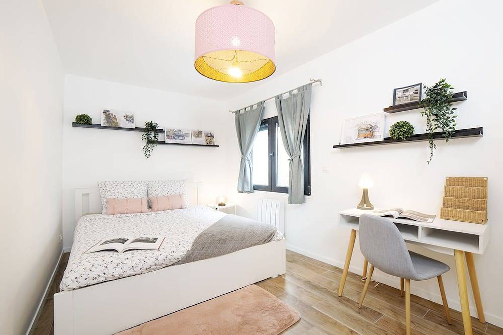 180 m² – 2 Independent Apartments – Metro 7 in Villejuif, Val-de-Marne