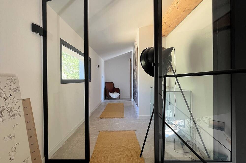 Modern villa at the foot of the Pic Saint-Loup in Saint-Clément-de-Rivière, Montpellier und Umgebung