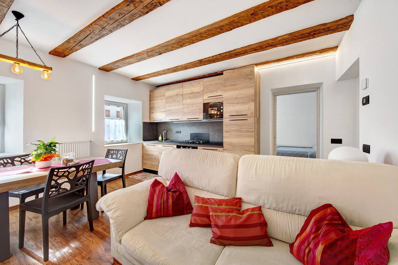 Ganze Wohnung, Ferienwohnung 'Appartamento Bucaneve' mit Bergblick und Wi-Fi in Comelico Superiore, Dolomiti Superski