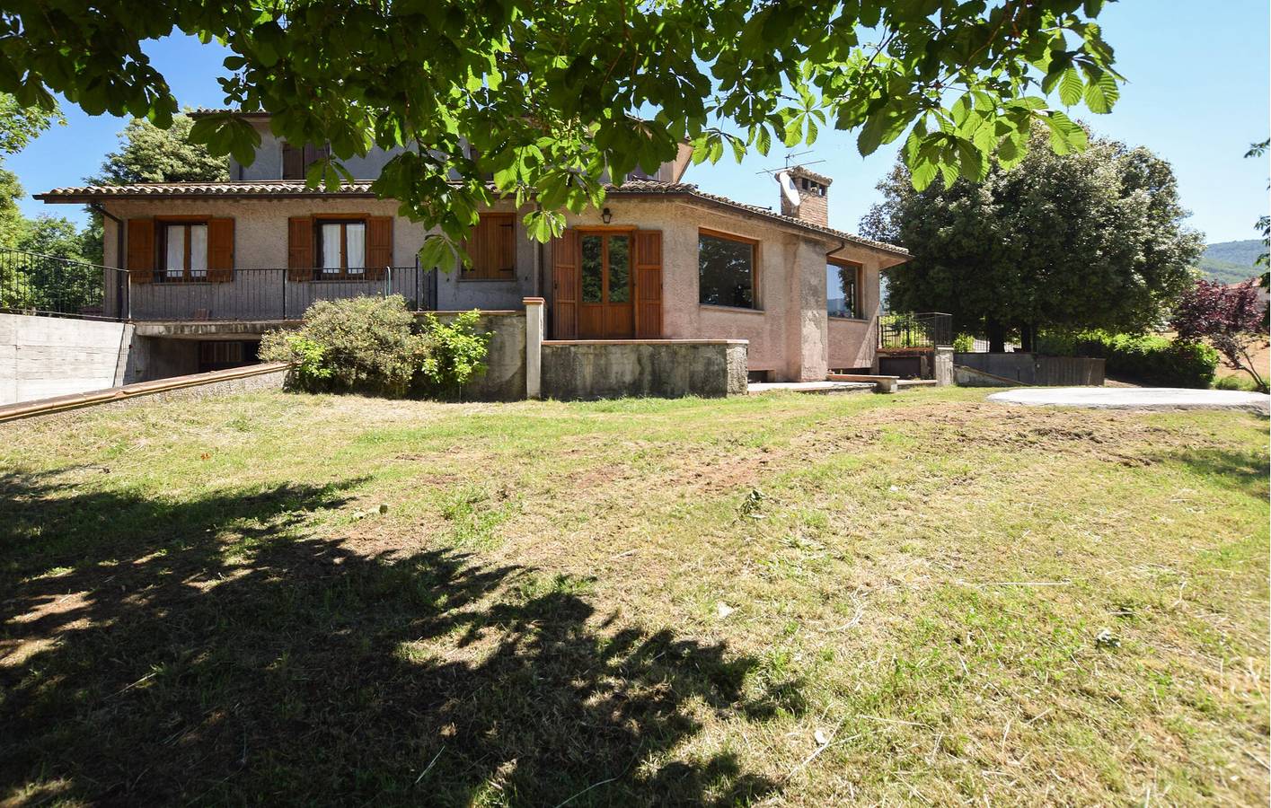 Gemütliche 2-Zimmer-Wohnung mit Pool und Garten in der Nähe des Stadtzentrums von Configni in Configni, Rieti Provinz