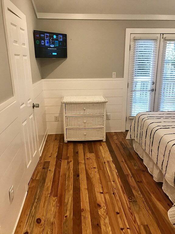 Entspannen Sie am Fluss im Cottage at Cedar Point - Kayaker's Dream! in Camp Lejeune