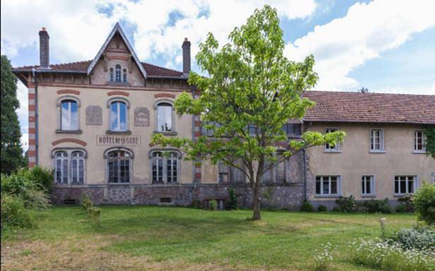 Location de vacances pour 8 personnes, avec Balcon ainsi que Terrasse et Jardin à Badonviller