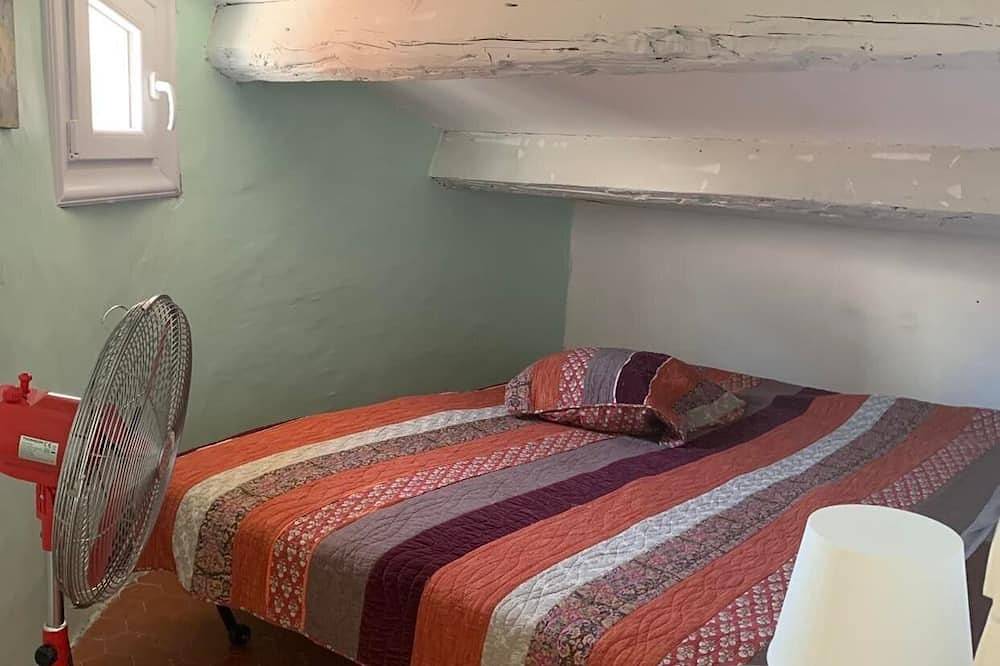 Dorfhaus, 5 Etagen, 150 Jahre im Herzen des Dorfes in Cotignac, Brignoles Region