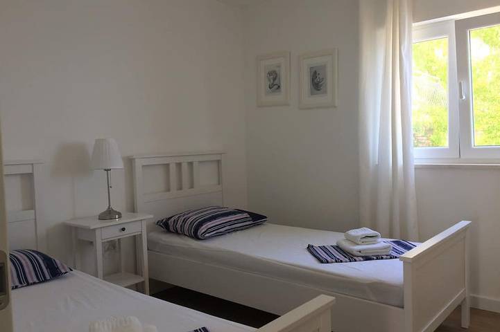 Ferienwohnung für 5 Personen, mit Garten und Balkon in Pisak - 4