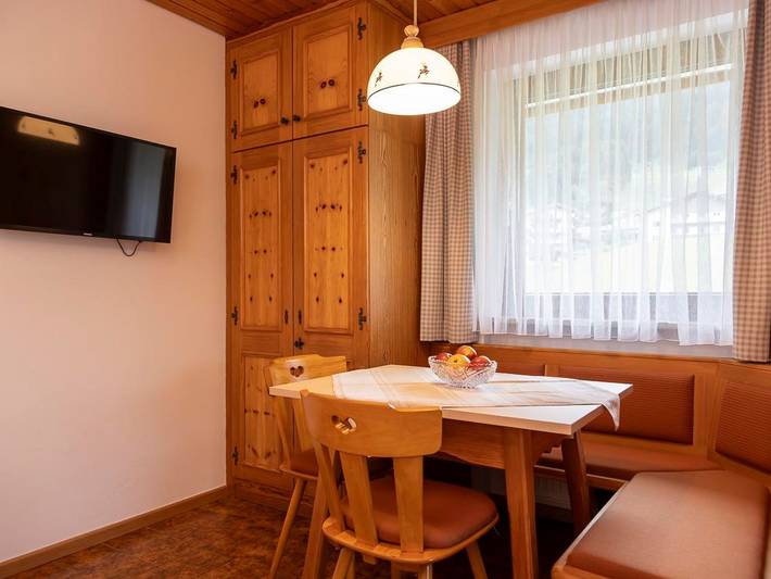 Ferienwohnung für 5 Personen, mit Balkon und Sauna sowie Garten, kinderfreundlich im Kleinwalsertal - 4