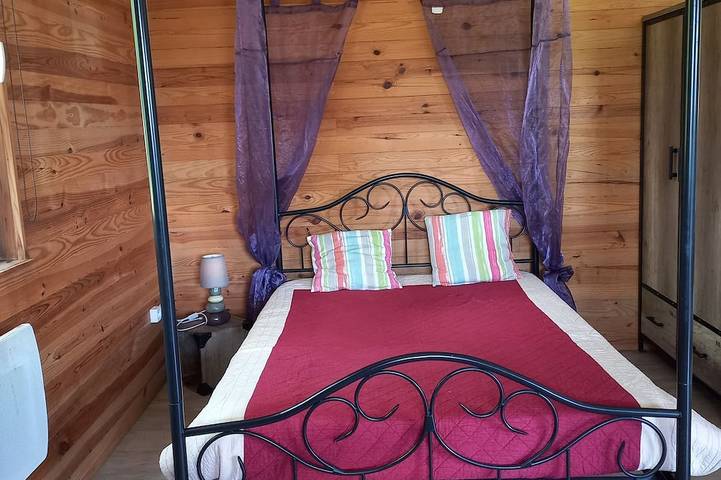 Gîte pour 2 personnes, avec Terrasse ainsi que Jardin et Piscine à Montolieu - 2