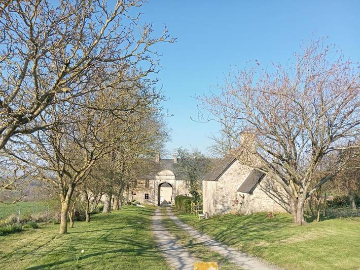 Location de vacances pour 6 personnes, avec jardin et terrasse à Subles