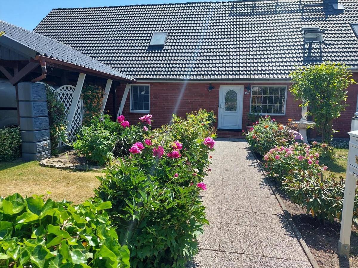 Ganze Wohnung, One-Bedroom Apartment in Retgendorf, Dobin am See