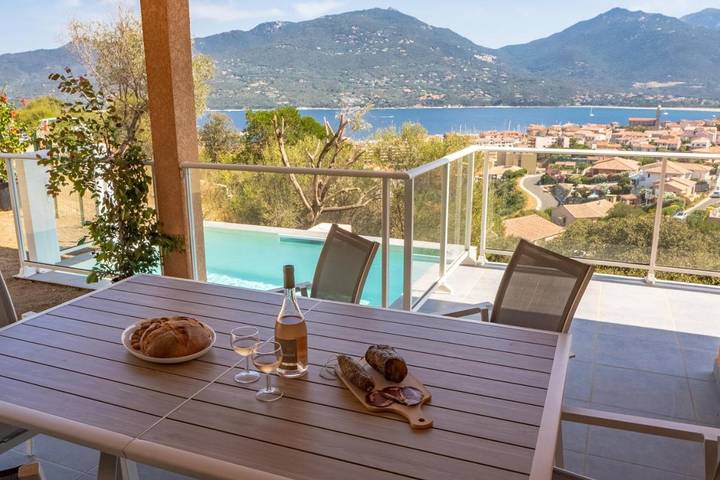 Villa pour 8 personnes, avec jardin ainsi que vue et piscine à Propriano - 2