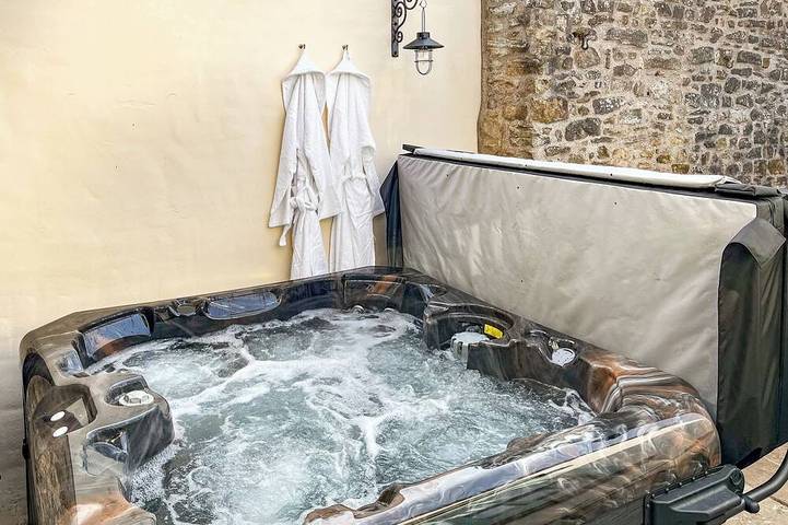 Cottage for 4 people, with hot tub and garden in Barnard Castle