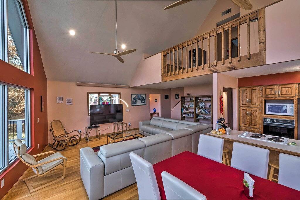 Lake Cumberland Home w/ Deck + Water Access! in Lake Cumberland