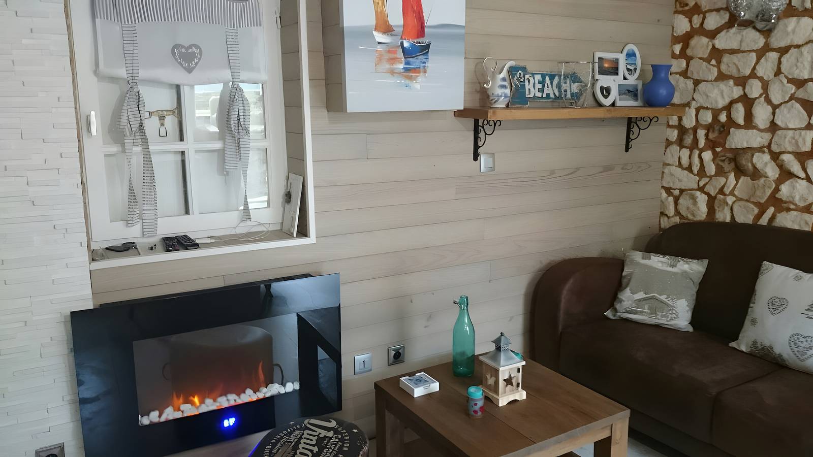 Holiday Home 'Chez Isa De Pêcheur Etretat' with Sea View and Wi-Fi in Yport, Le Havre region