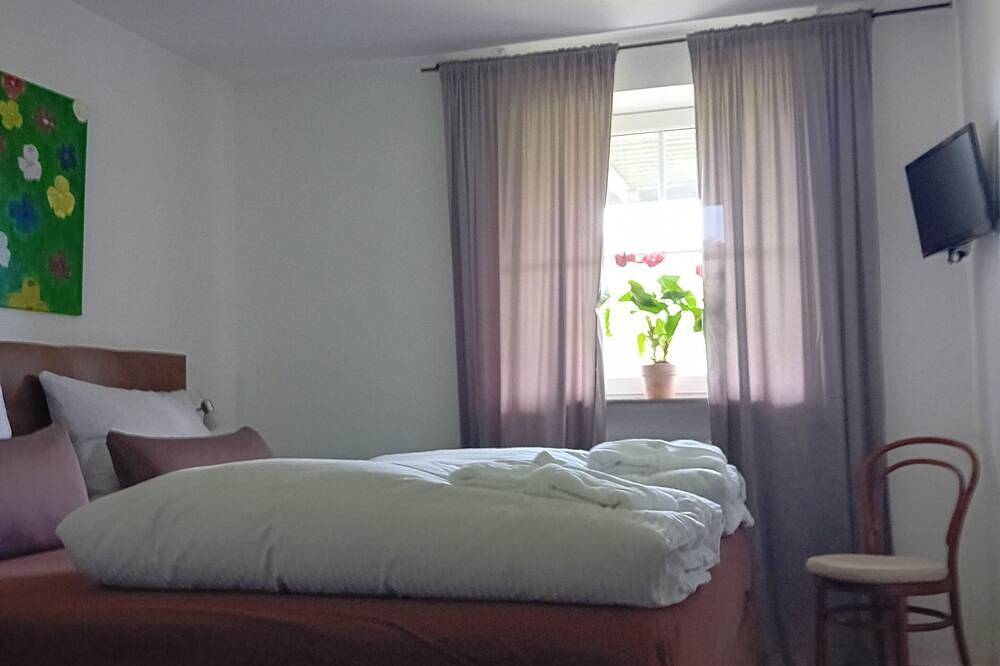 Ganze Wohnung, Mosel Fewo 4-Sterne zwischen Trier&Bernkastel Kues direkter Zugang in den Garte in Klüsserath, Moseleifel