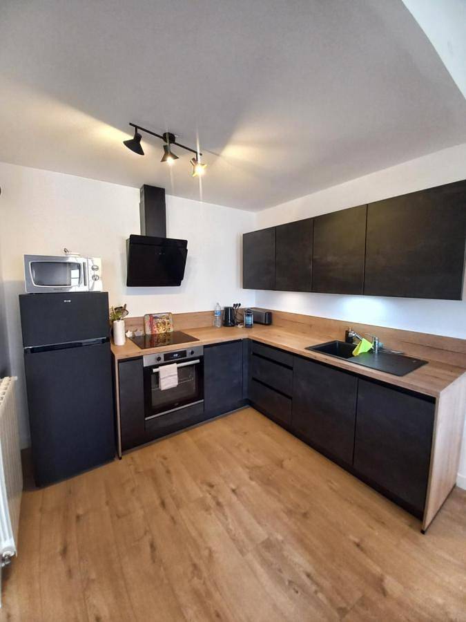 Gîte pour 4 personnes, avec vue et terrasse dans Office De Tourisme D Uzes - 3