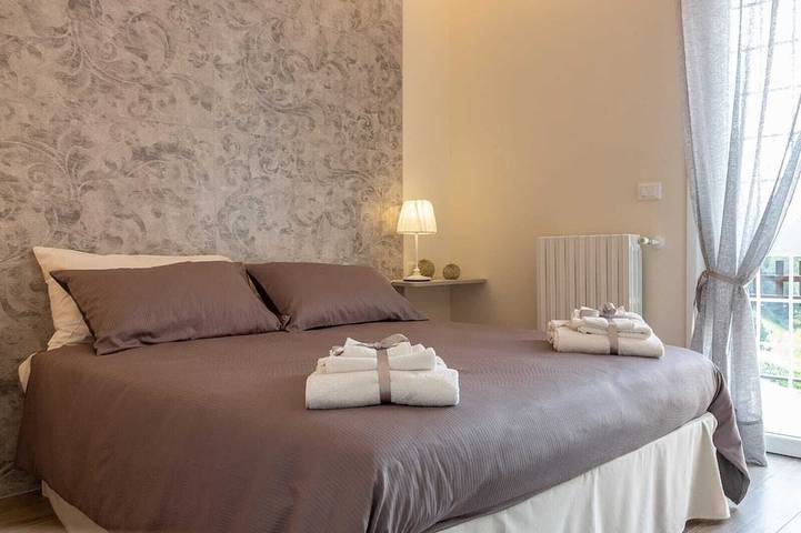 Villa für 8 Personen, mit Balkon und Garten sowie Whirlpool in Rom - 2