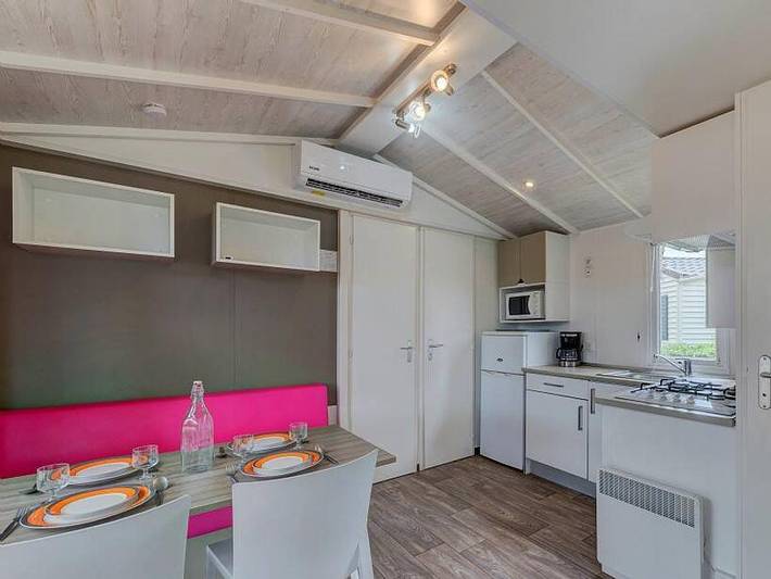 Camping La Coste Rouge - Mobilhome 6 personnes - Comfort | 2 Ch. | 4/6 Pers. | Terrasse simple | Clim. in Côte Vermeille, Argelès-sur-Mer