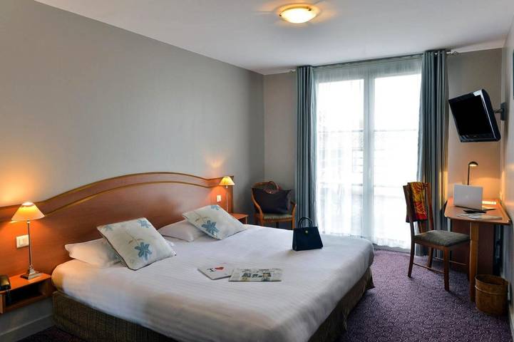 Hôtel pour 4 personnes, avec Terrasse à Solaize