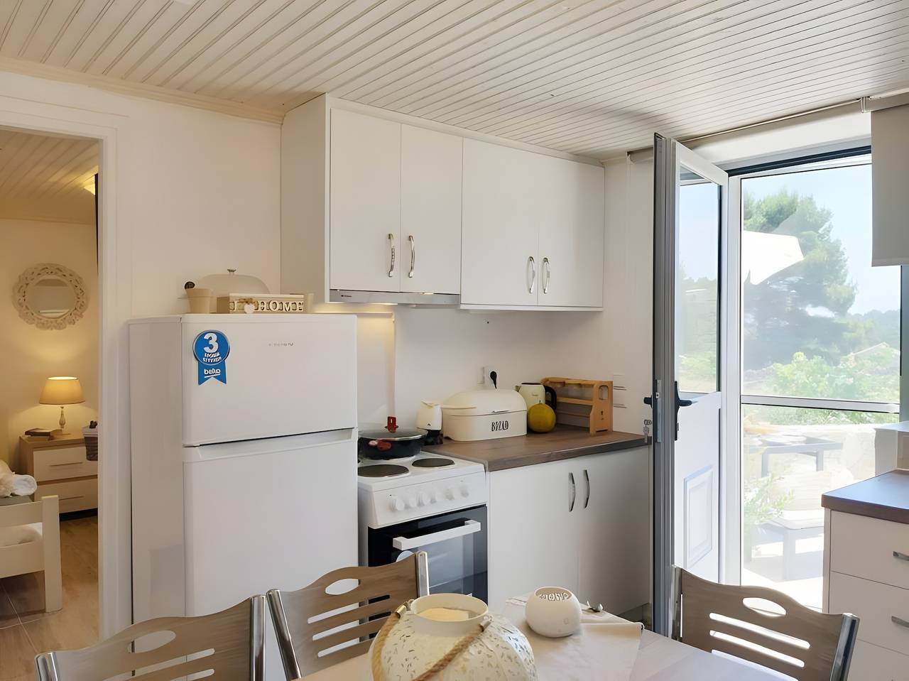 Ganze Wohnung, Ferienwohnung 'Sunrise' mit Meerblick, Wi-Fi und Klimaanlage in Griechenland
