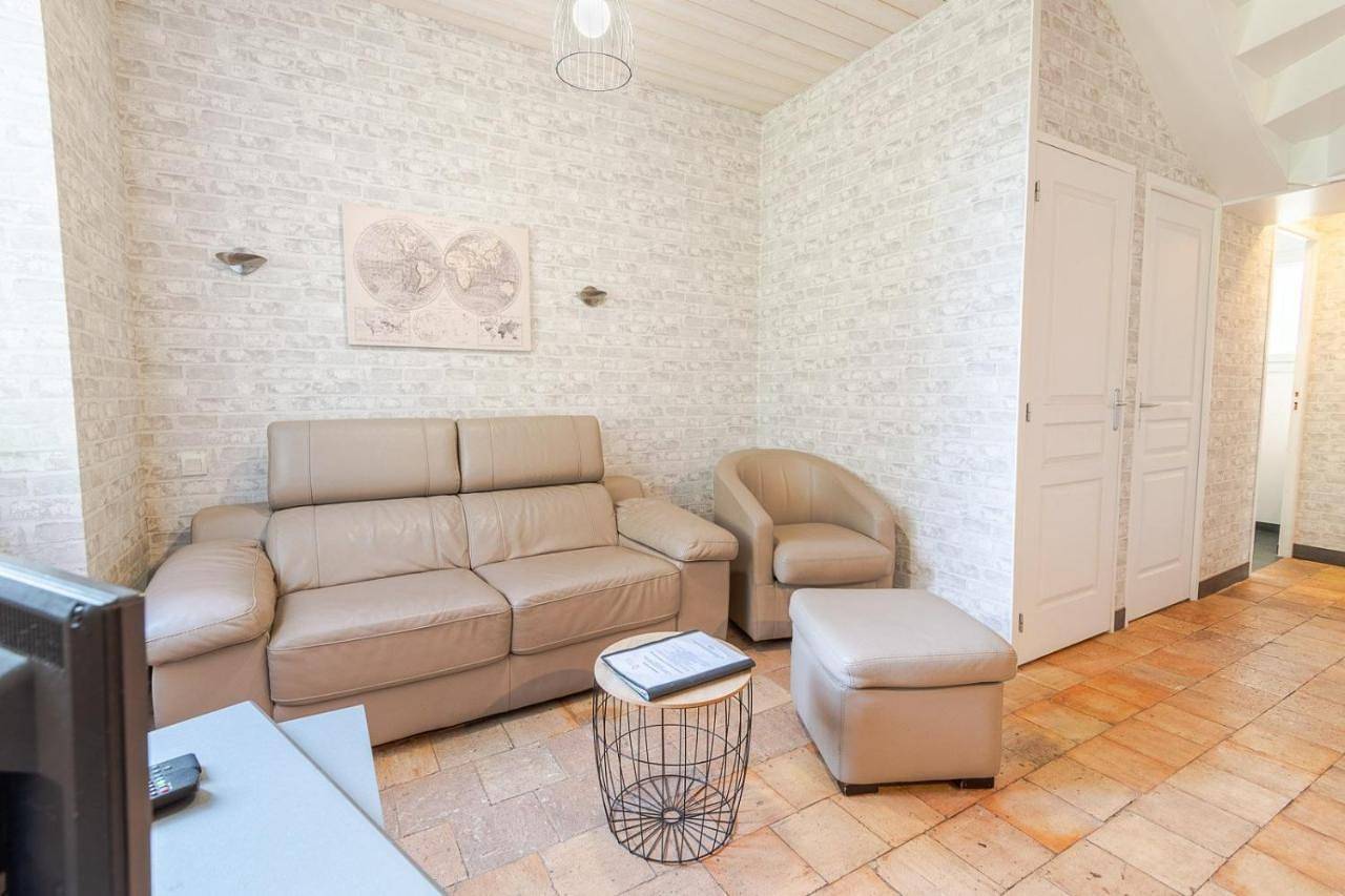 La petite maison sur la colline in Nazelles-Négron, Région de Tours