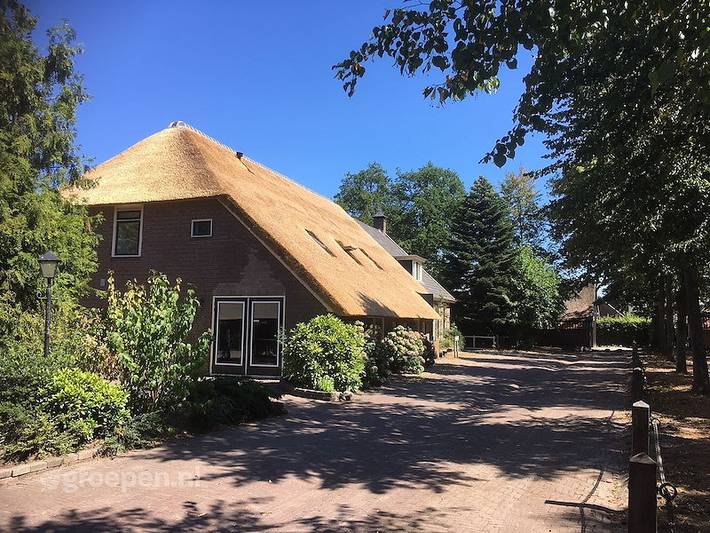 Vakantiehuis voor 31 personen, with sauna and terras as well as balkon/terras in Norg