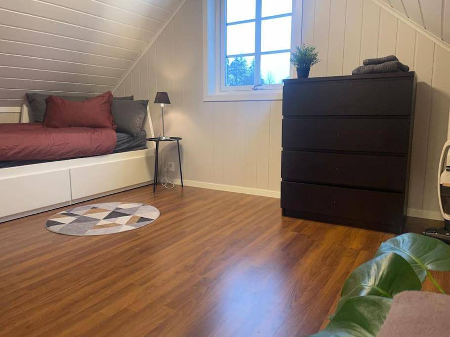 Cały apartament, Sentrumsnært studio ved Bugården in Sandefjord