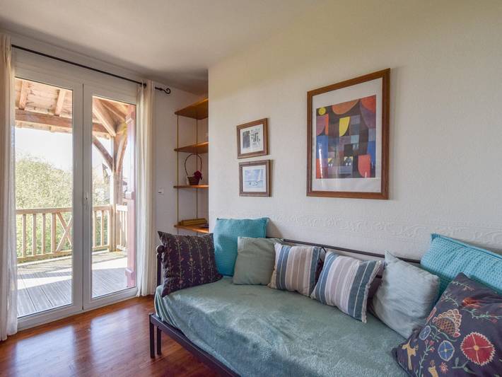 Location de vacances pour 6 personnes, avec jardin et piscine, animaux acceptés à Saint-Médard-d'Excideuil - 2
