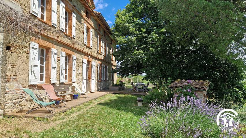 Chalet pour 11 personnes, avec piscine ainsi que jardin et terrasse, animaux acceptés dans le Tarn - 2
