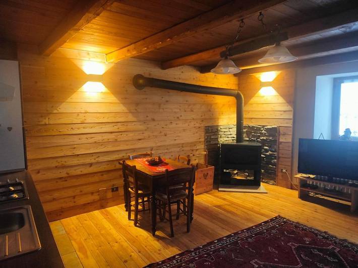 Gîte pour 4 personnes, avec vue et jardin à Pragela - 2