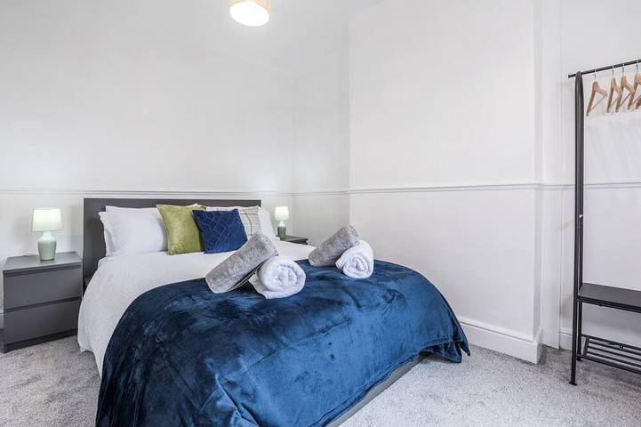 Modern 3Bd House Manchester - Free Parking &… in Greater Manchester
