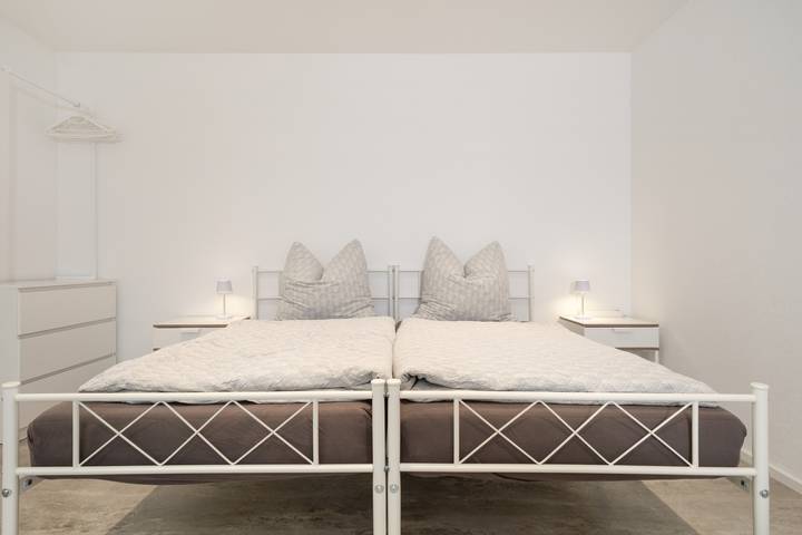 Hel lejlighed, Apartment with Private Terrace, Shared Garden & Wi-Fi in Pfullendorf, Region Bodensee-Oberschwaben