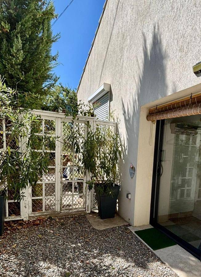 Le Petit Jardin ... in L'Isle-sur-la-Sorgue, Vaucluse