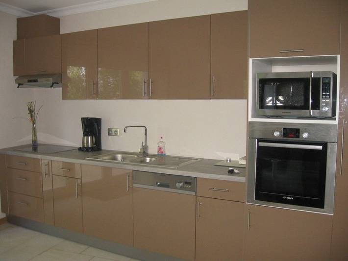 Gîte pour 8 personnes, avec terrasse et jardin ainsi que piscine et jacuzzi dans Marne - 4