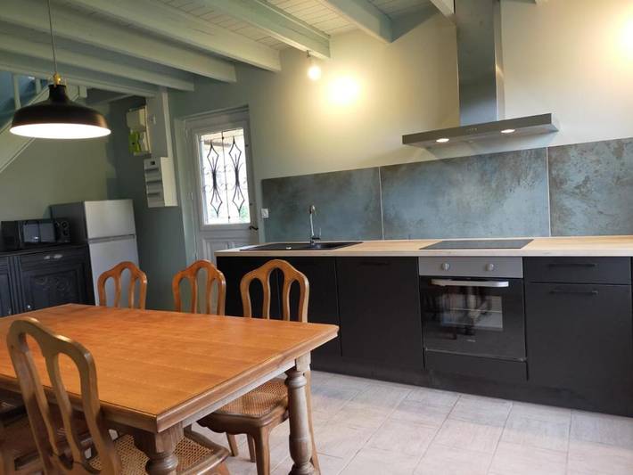 Location de vacances pour 8 personnes, avec vue et jardin à Saint-Jean-le-Thomas - 3