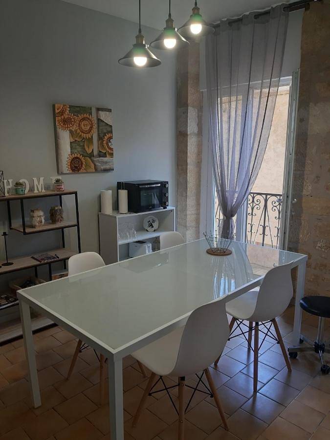Appartement entier, Three-Bedroom Apartment in Gourdon, Quercy