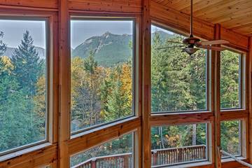 Log Cabin for 100 Guests in Cascade Range, Picture 3