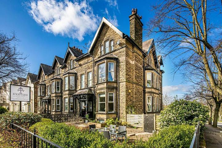 Bed and breakfast for 2 people, with Terrace and Garden in Harrogate