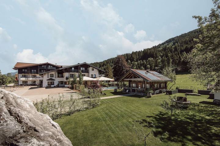 Hotel für 2 Personen, mit Balkon und Terrasse sowie Garten und Sauna in Flachau - 2