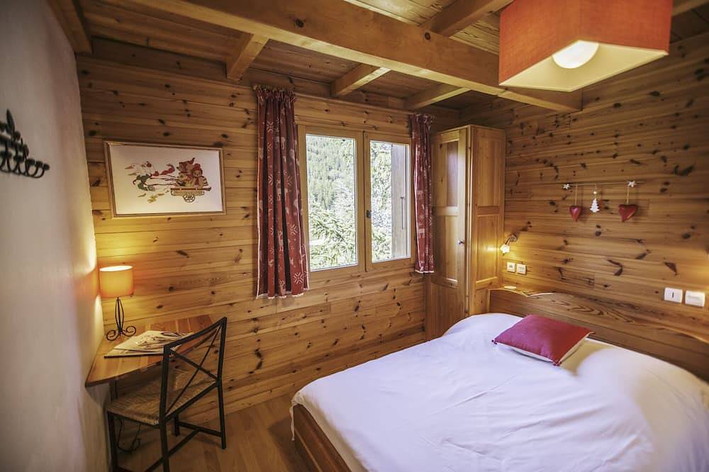 Magnifique chalet avec jacuzzi et vue sur la montage à Serre Chevalier in Saint-Chaffrey, Serre Chevalier