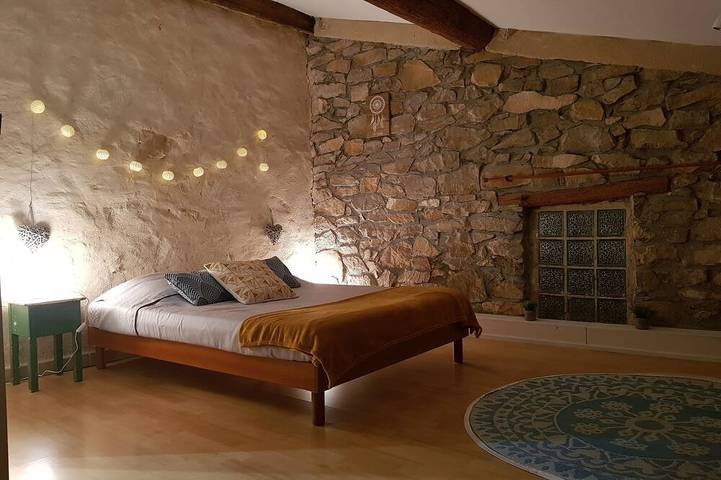 Location de vacances pour 7 personnes, avec terrasse et jardin à Villeveyrac - 2