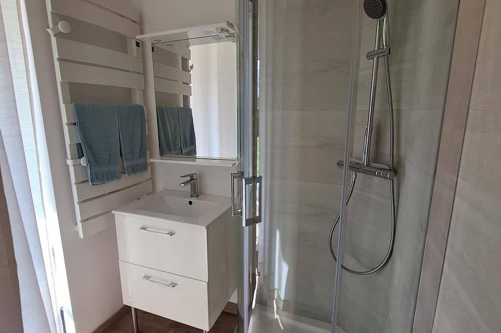 Apartamento entero, Welcome to our home! Detached studio in the heart of Rixheim with parking. in Rixheim, Región de Mulhouse