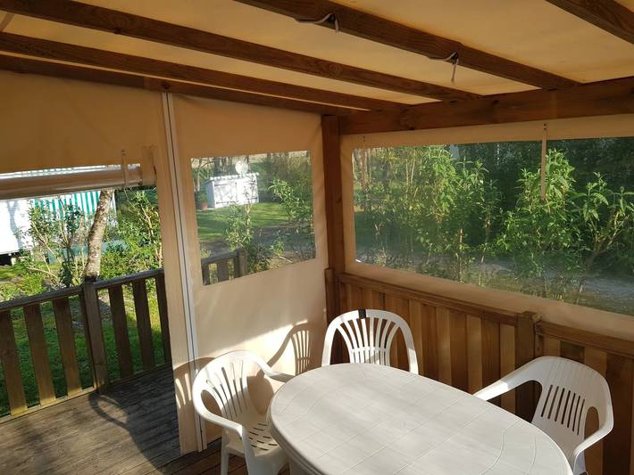 Mobil home pour 4 personnes, avec jardin à Arces - 4