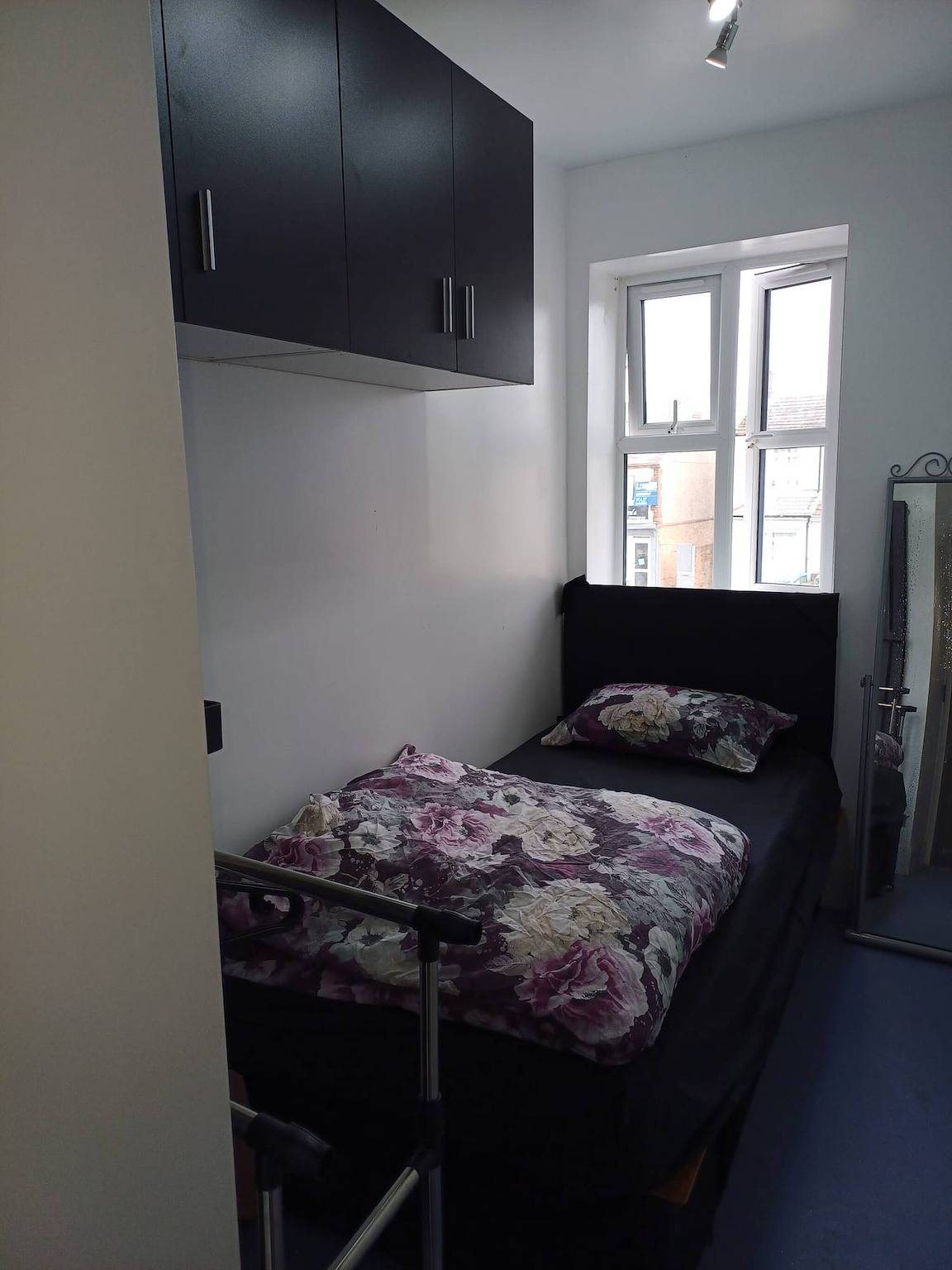 Single Cosy Room near Cbs Arena and M6 in Cv6 4Df in Coventry, Birmingham Area
