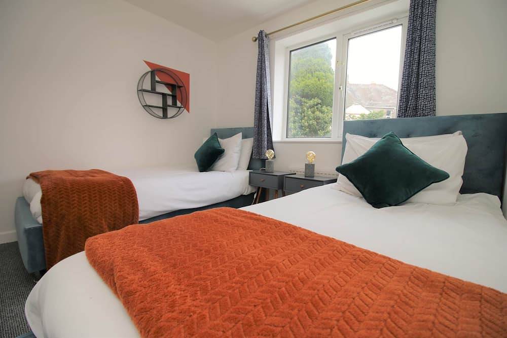 Thesiger 1 (3 beds) in Cardiff, Cardiff region