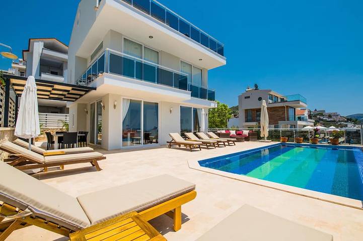 Maison de vacances pour 8 personnes, avec balcon et jardin dans Province d'Antalya