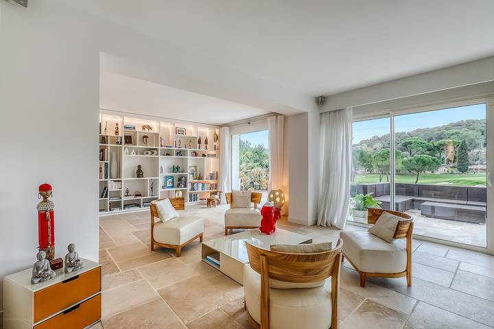 Location de vacances pour 8 personnes, avec terrasse et piscine à Mougins - 4