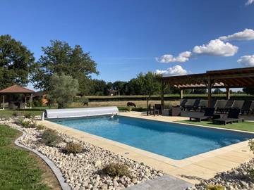 Gîte pour 4 Personnes dans Romenay, Région de Mâcon, Photo 1