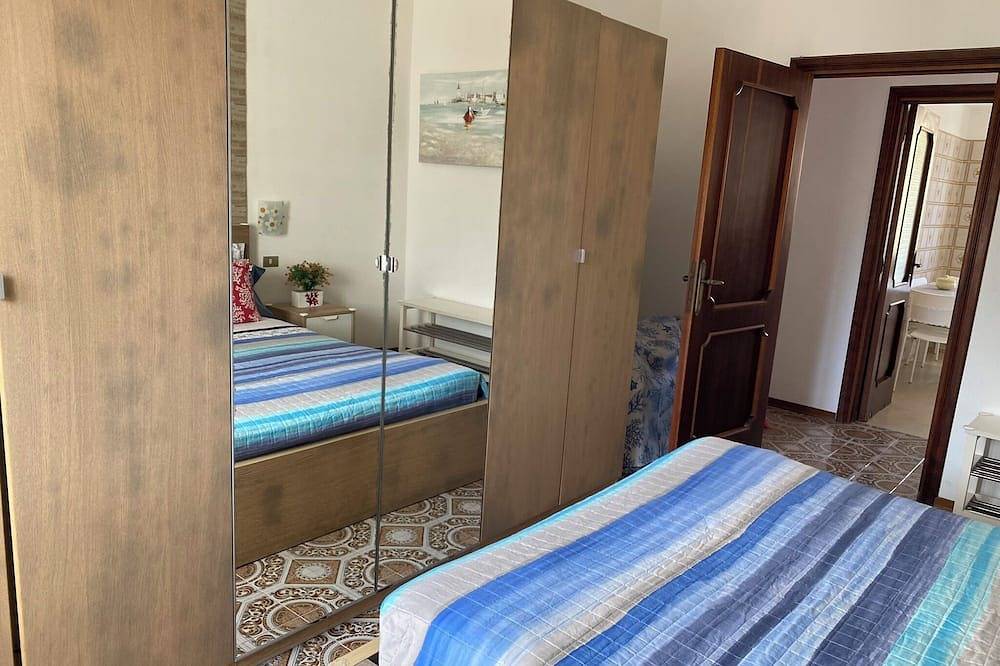 Ganze Wohnung, Ponzamania Kiss of the Sun in Italien