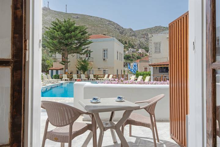 Hel lejlighed, Apartment 'Double Room No 7' with Mountain View, Wi-Fi and Air Conditioning in Kalymnos