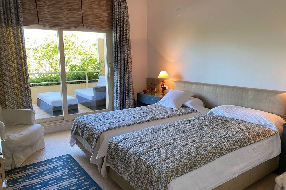 Entire apartment, Luxury Apartment Sotogrande Paseo del Mar in Sotogrande, San Roque